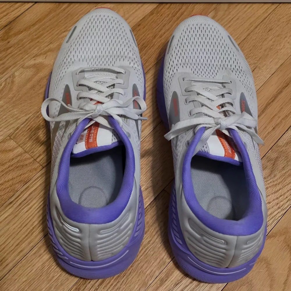 Brooks Women's 11 Adrenaline GTS 22 Running Shoes - Gray w Purple & Orange - Picture 4 of 10
